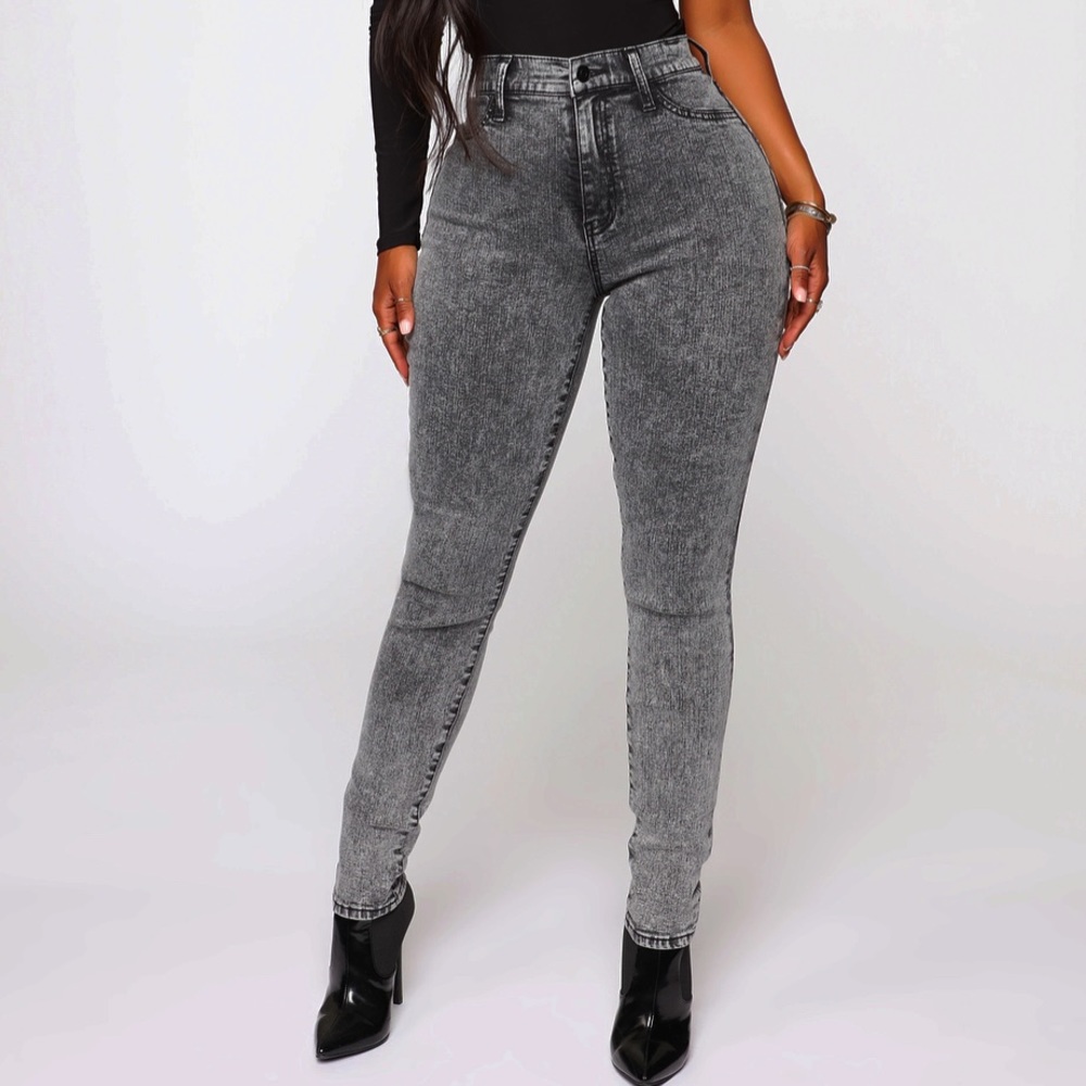Indigo Rein high rise acid wash curvy ankle skinny jeans size 3